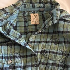 Gramici Green Plaid Flannel Shirt Women’s Button-Up